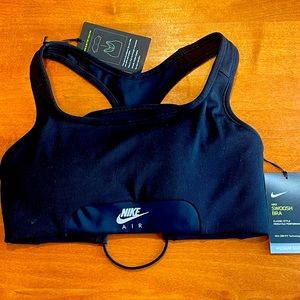 Nike Sports bra with medium support. NWT and never worn.